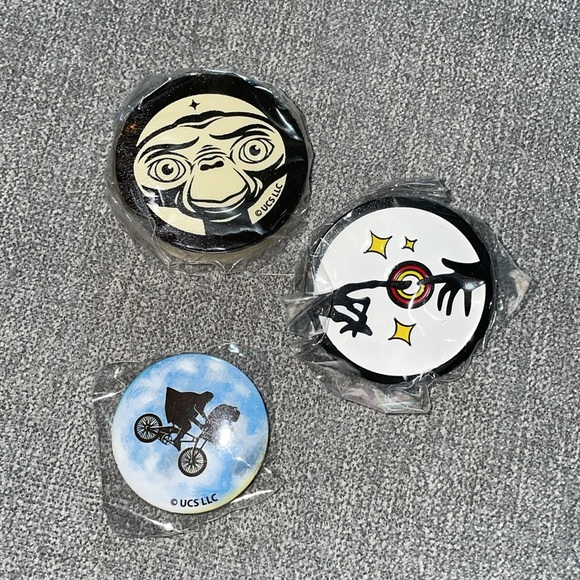 Universal E.T. The Extra-Terrestrial Accessories Collectibles - Picture 9 of 10